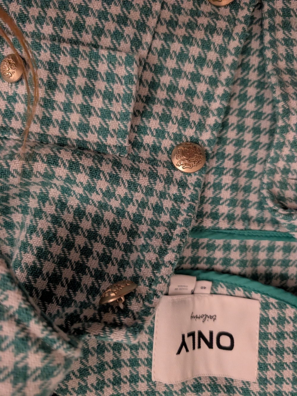Only Green Houndstooth Cropped Blazer with Gold Buttons - Picture 5 of 5